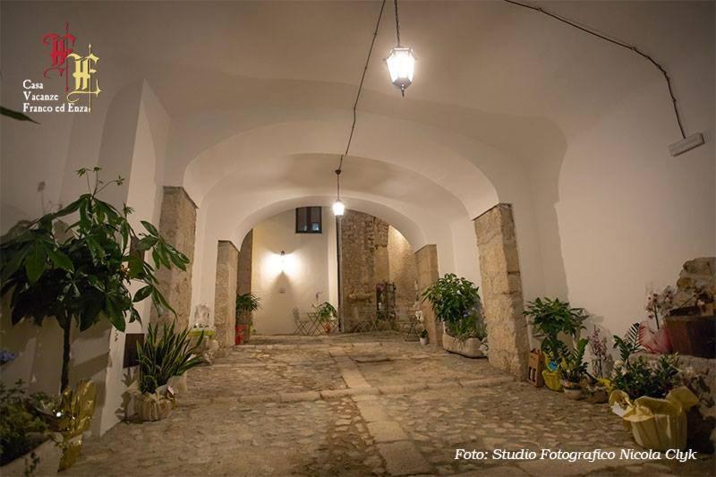 Casa Vacanze - Franco Ed Enza Bed and Breakfast San Gregorio Magno Eksteriør billede