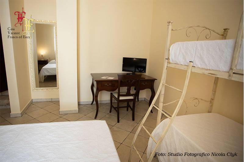 Casa Vacanze - Franco Ed Enza Bed and Breakfast San Gregorio Magno Eksteriør billede