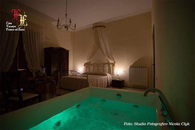 Casa Vacanze - Franco Ed Enza Bed and Breakfast San Gregorio Magno Eksteriør billede